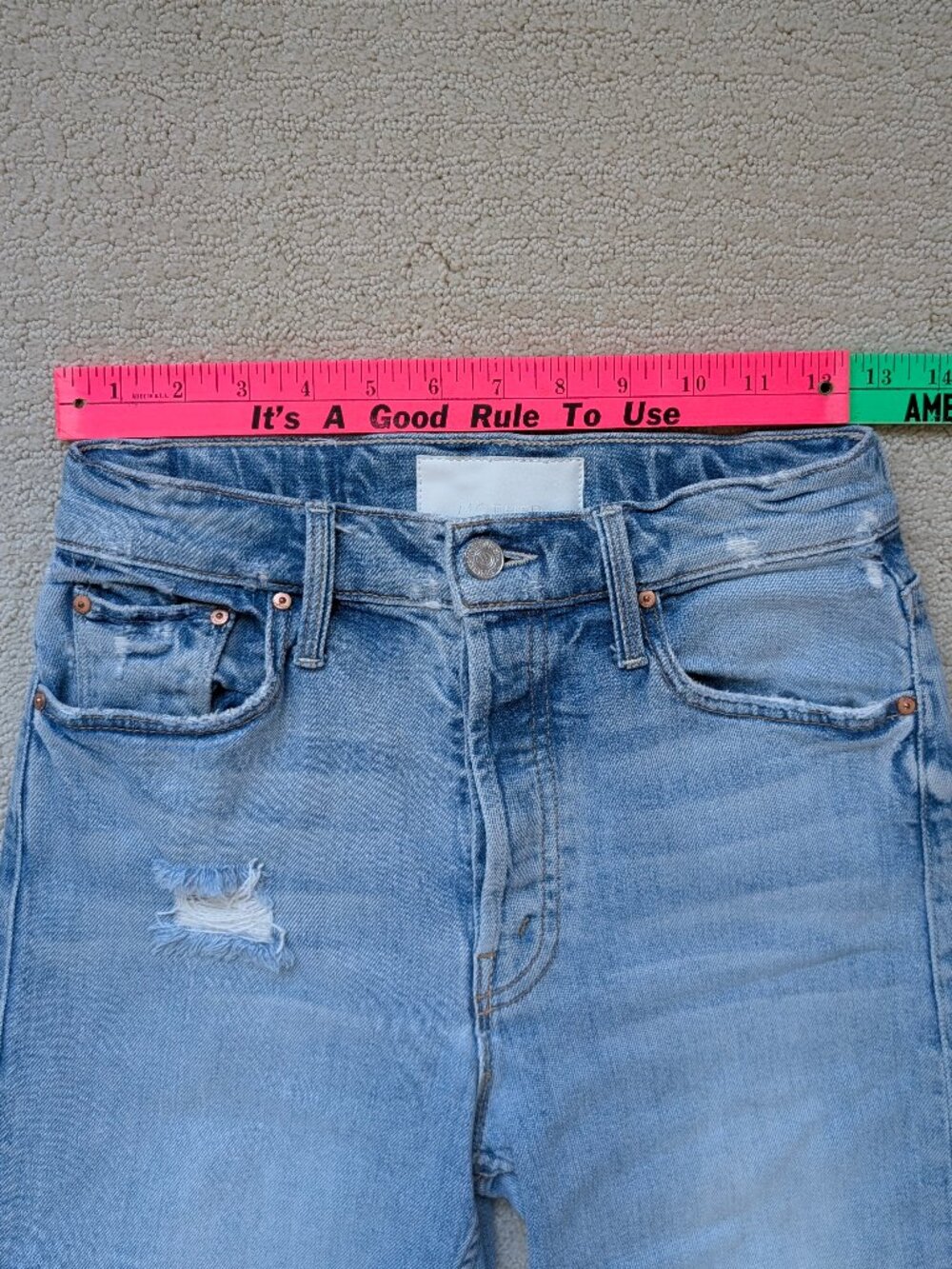 MOTHER Superior 25 The Tomcat Jeans in The Confession high rise distressed denim - Picture 9 of 12